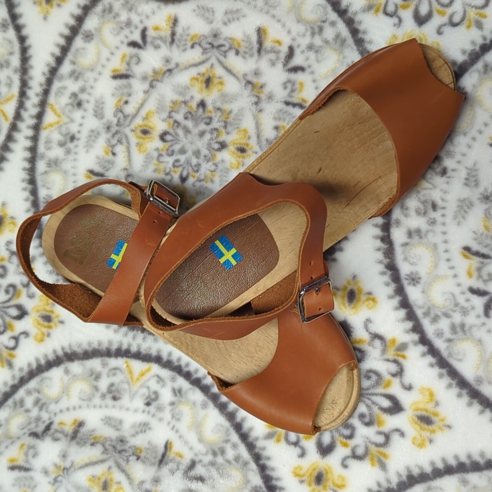 MIA Anja Luggage wooden clogs